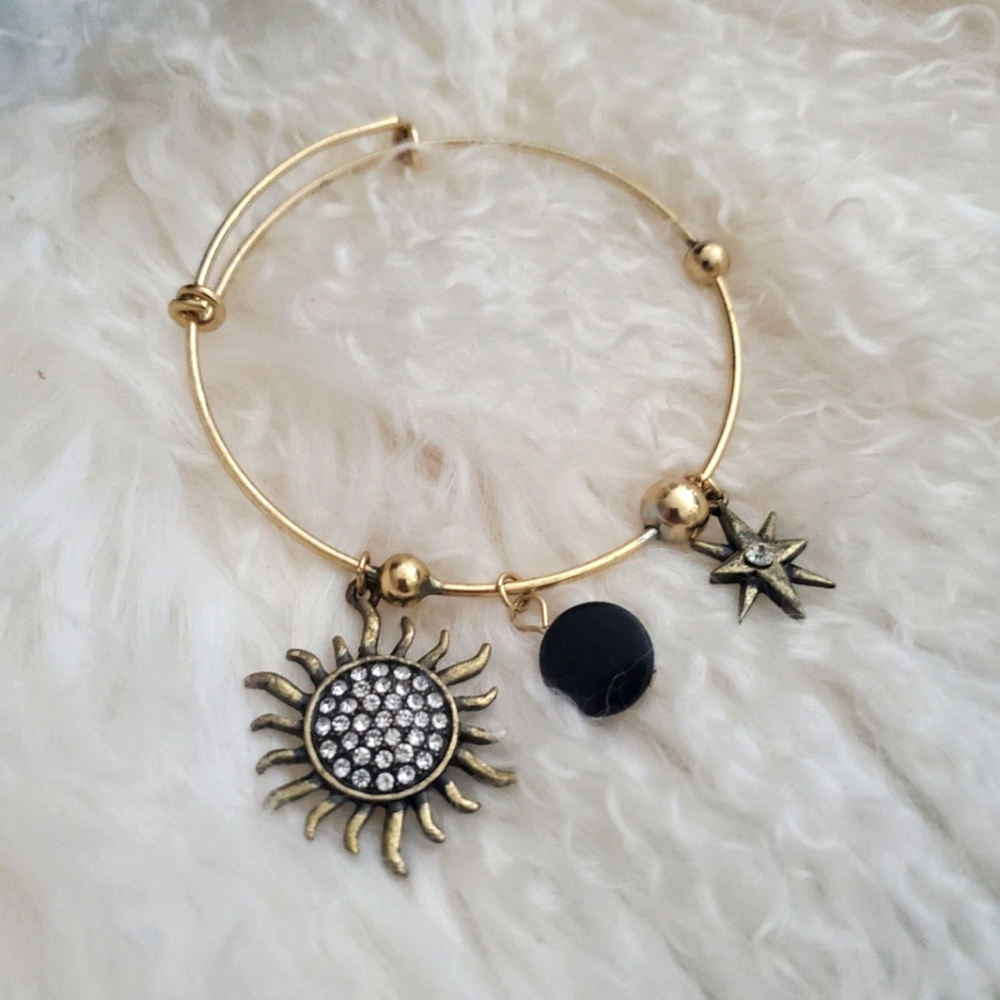 💛Alex and Ani -Gold Charm Bracelet with Sun and Star Accents